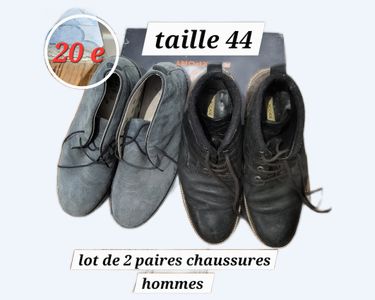 LOT Pour Revendeurs : 54 Paires De Chaussons / Pantoufles Femme - Coloris Argenté Et Autres - Taille 36 - Plusieurs Modèles