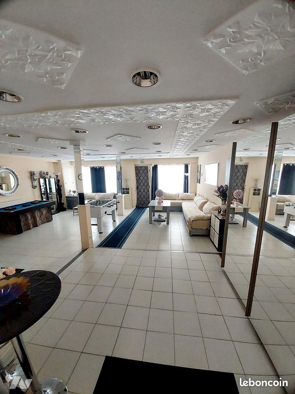Immeuble 90 m² · à Villaines-la-Juhel · 90 m² · 179 000 €