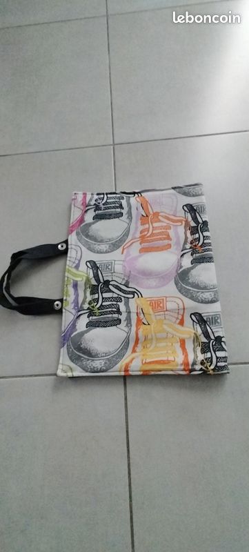 Pochette rangement crayons/feutres + feuilles (image 2)