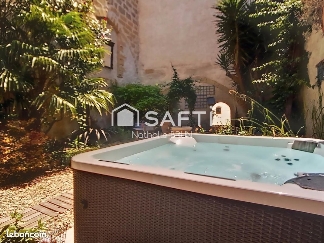 Maison 6 pièces 200 m² · à Capestang · 200 m² · 312 000 €