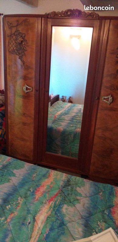 Chambre ancienne en bois (image 1)