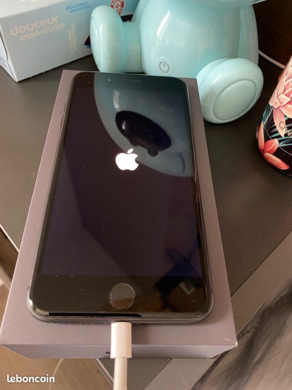 IPhone 8+ gris anthracite (image 5)