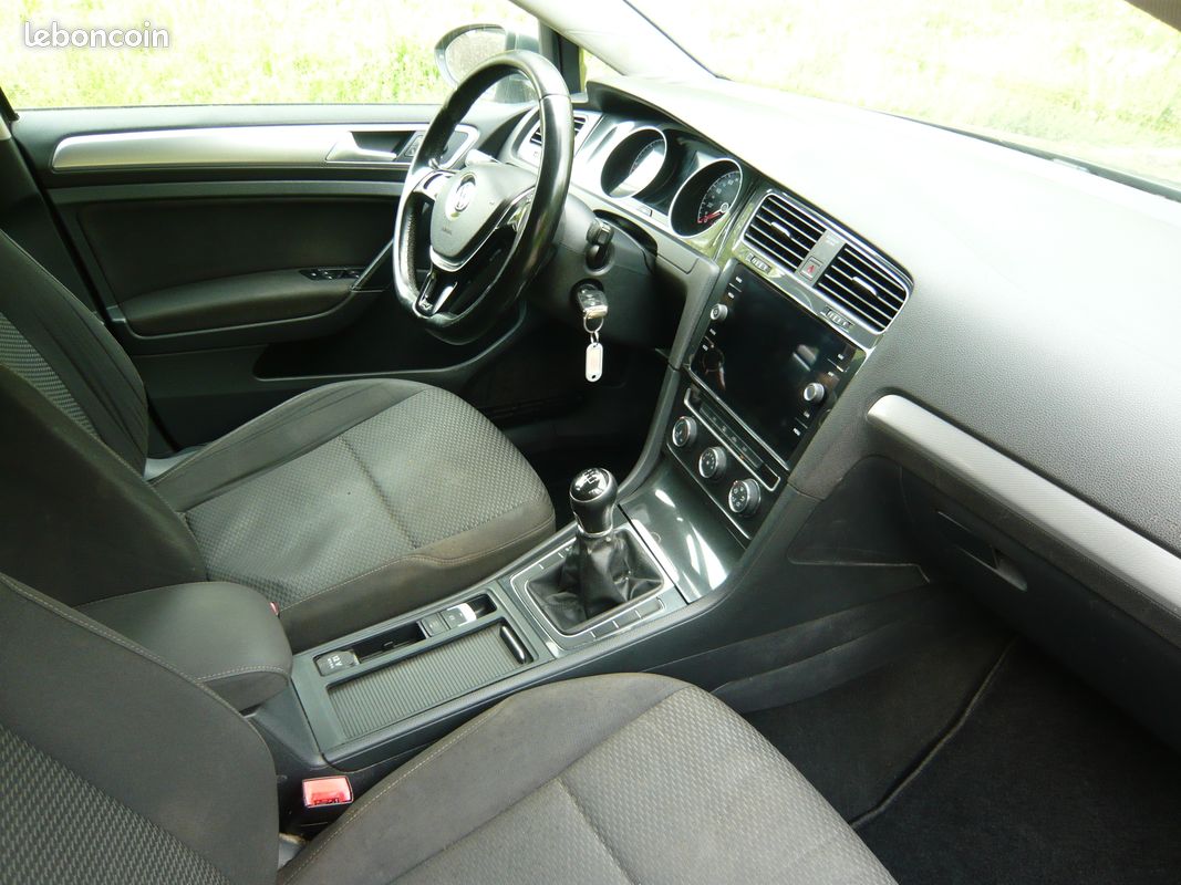 VOLKSWAGEN GOLF VII PHASE 2 - 1.6 TDi 115cv BLUE MOTION - 2017 - 227 000kms - DISTRIBUTION NEUVE (image 4)