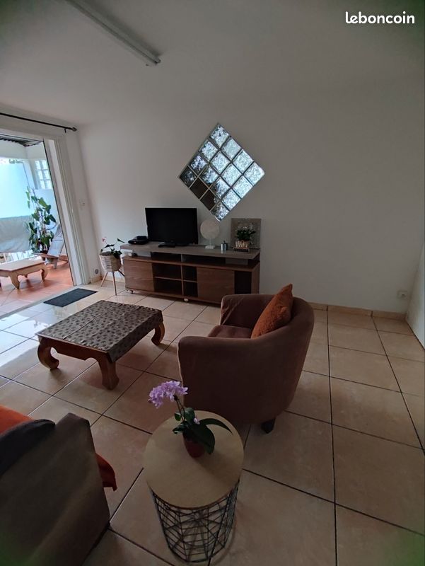 Maison 3 pièces 85 m² · à Le Tampon · 85 m² · 1 000 €