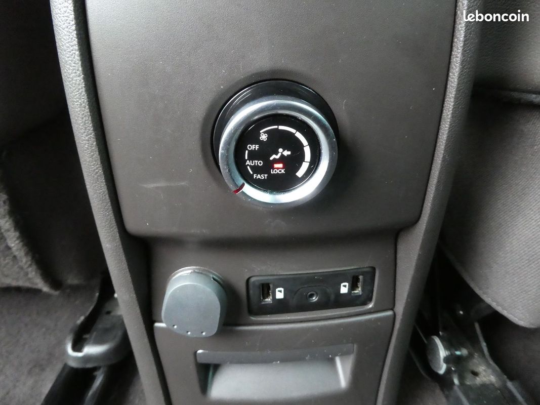 Renault ESPACE V 1.6 DCI 160CH ENERGY INTENS EDC (image 12)