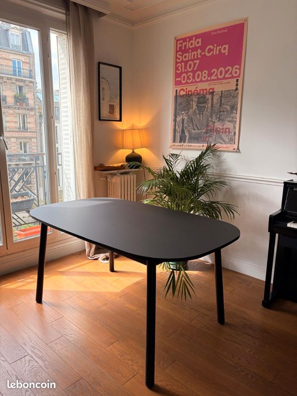 Table noire Vedbo 6 personnes (image 1)