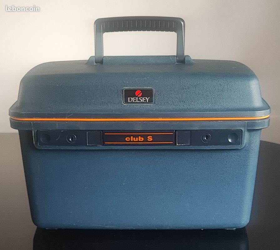 Valise Delsey Club rigide et Vanity assorti (image 10)