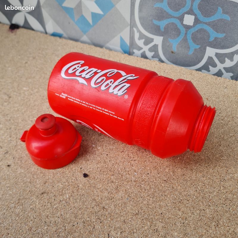 Bouteille Vélo Vintage Coca-Cola TA France - 20cl - Plastique Rouge - Années Course