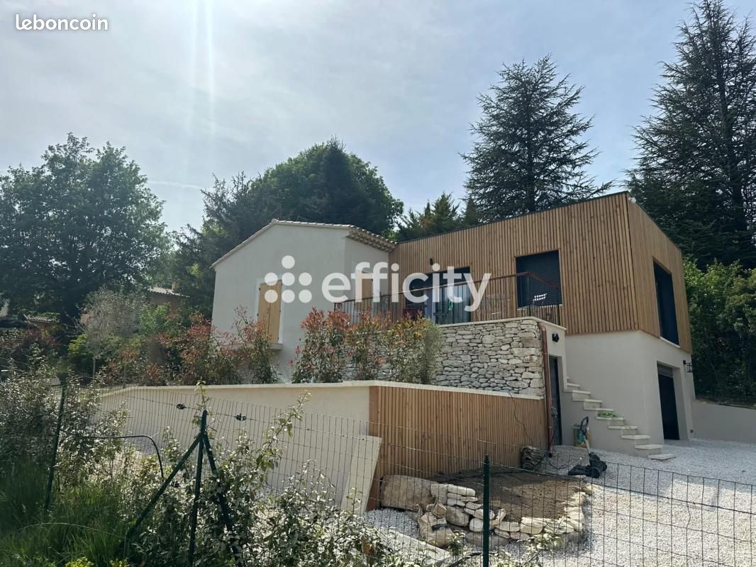 Maison 4 pièces 96 m² · à Saint-Martin-de-Castillon · 96 m² · 499 000 €