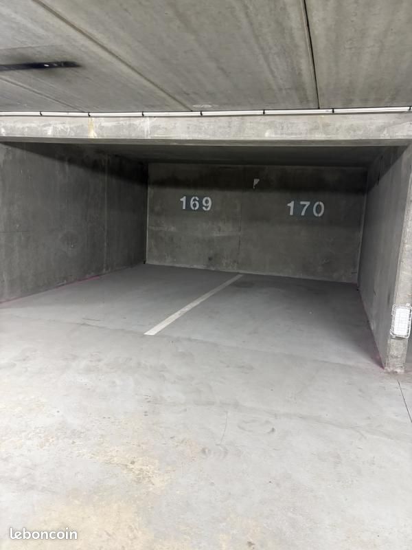 Parking 12 m² · à Rouen · 12 m² · 60 €/mois