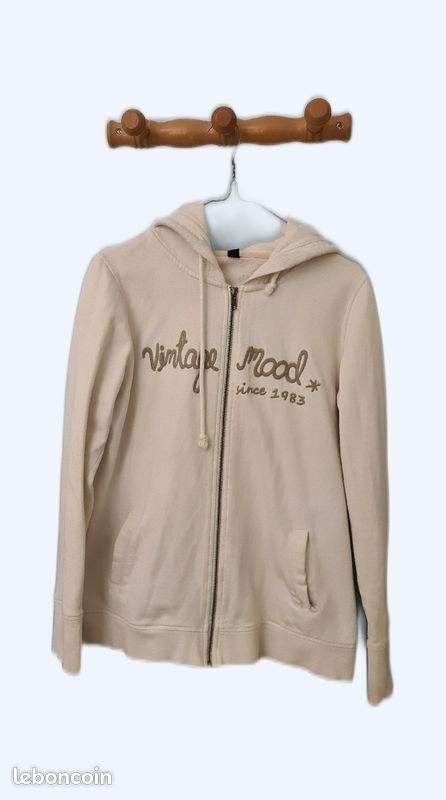 Gilet avec poche et capuche taille M marque pimkie (image 1)