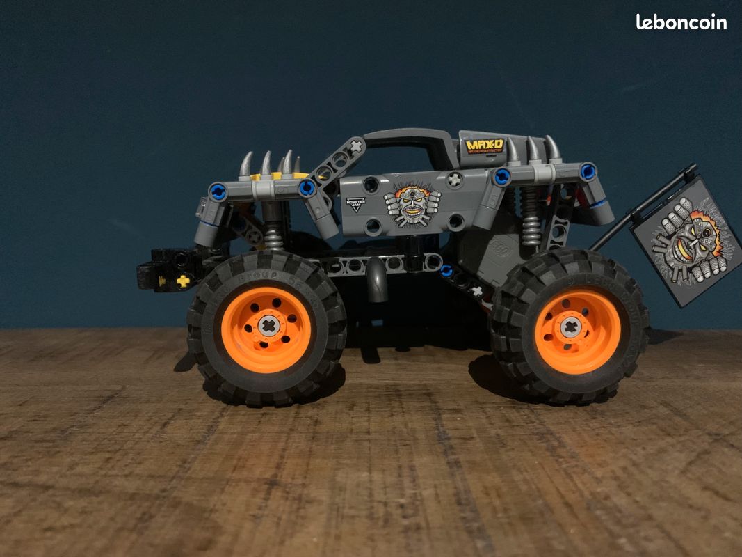 Lego technic monster Jam Max (image 2)