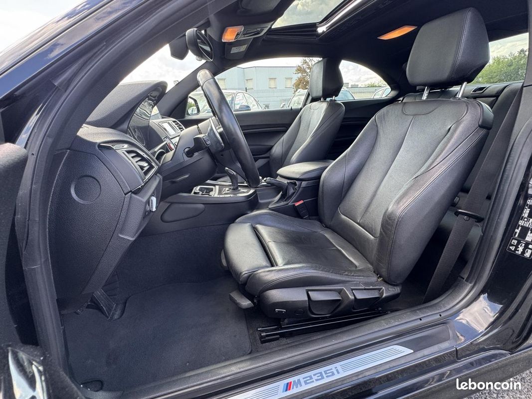 Bmw serie 2 m235i x-drive 326 bva sport / toit ouvrant / 1ere main (image 7)