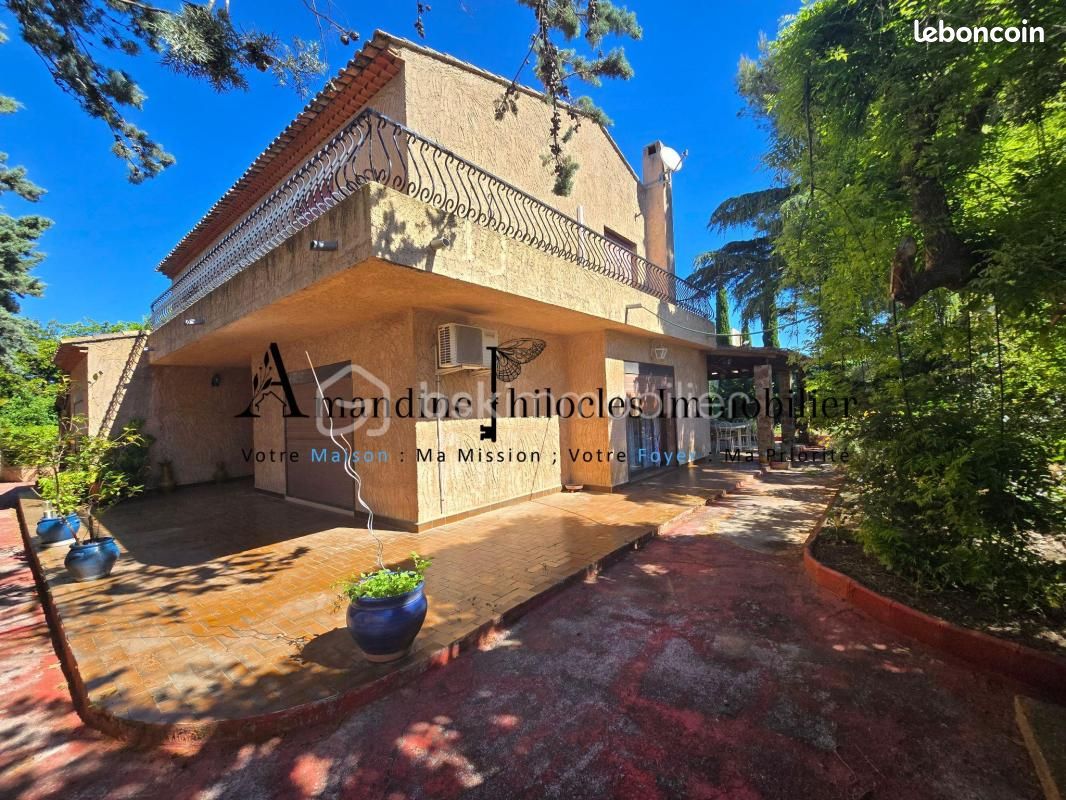 Maison 6 pièces 152 m² · à Six-Fours-les-Plages · 152 m² · 885 000 €
