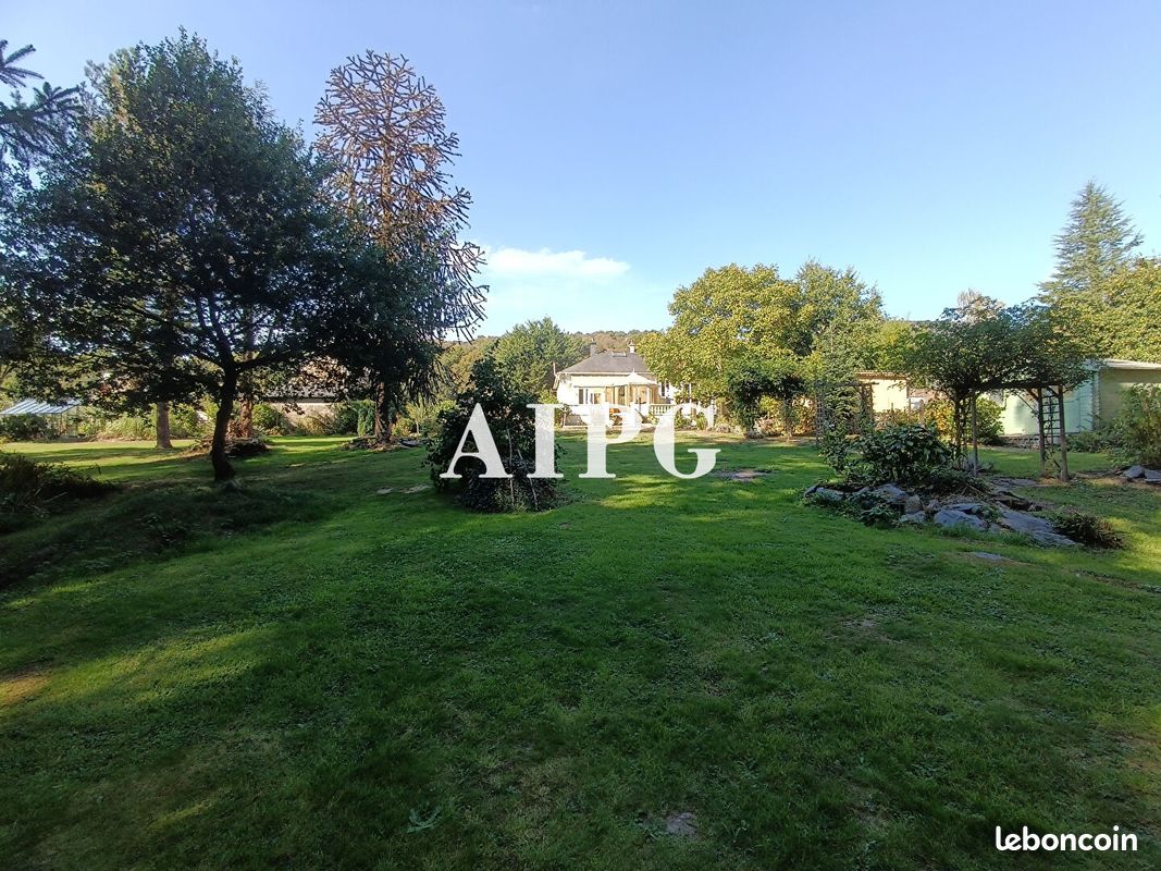 Maison 5 pièces 120 m² · à Bon Repos sur Blavet · 120 m² · 210 000 €