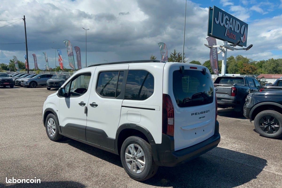 Peugeot Rifter BLUEHDI 130 EAT8 ALLURE 0MALUS (image 2)