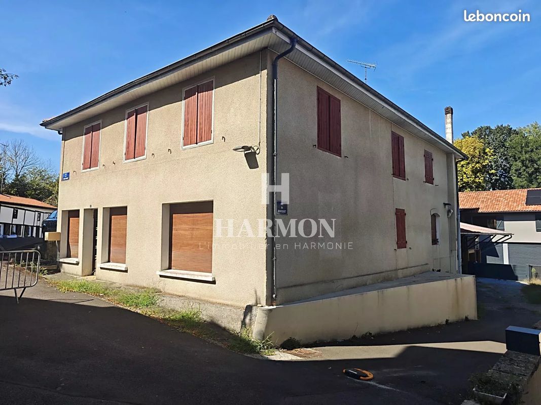 Appartement 11 pièces 186 m² · à Castets · 186 m² · 240 000 €