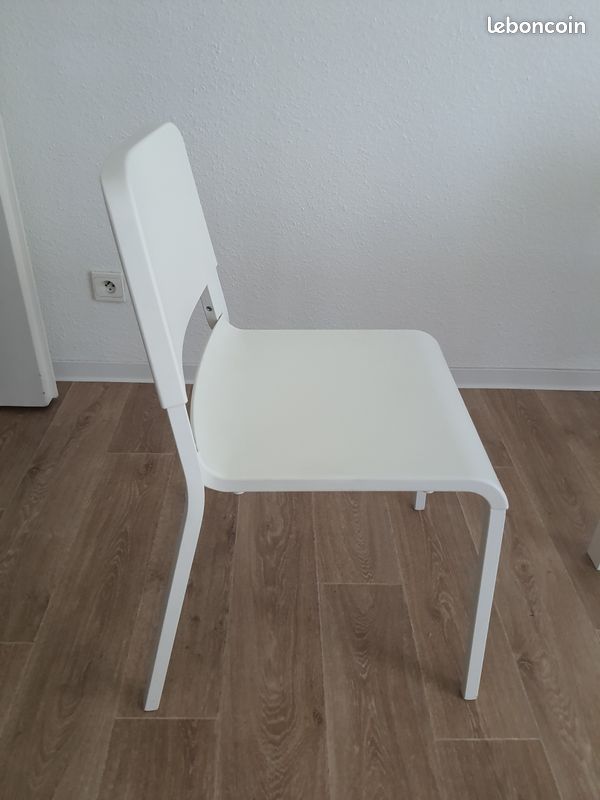 Table et chaises ikea (image 7)