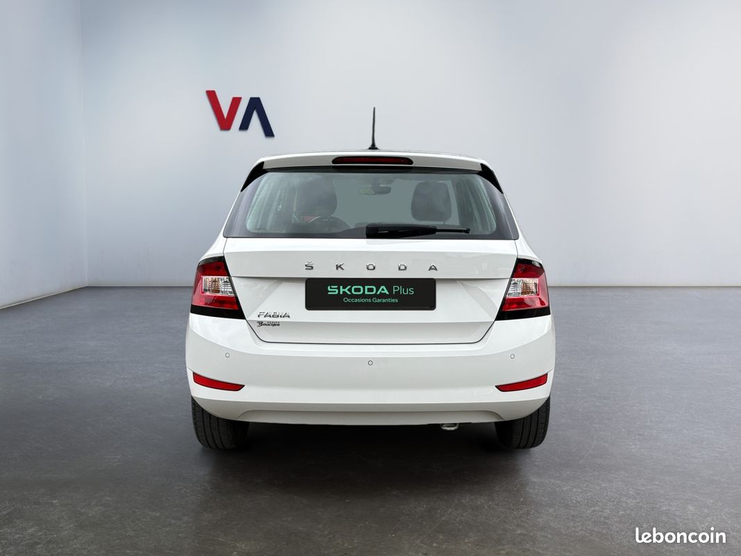 SKODA Fabia 1.0 MPI 60 ch BVM5 Business (image 4)