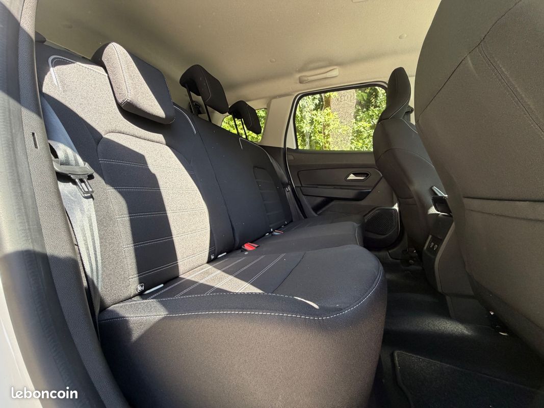 Dacia Duster 1.3 TCE 150ch JOURNEY EDC 4x2 (image 19)