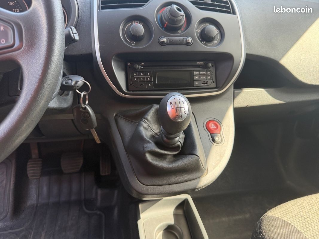 RENAULT KANGOO II (2) CONFORT BLUE DCI 95 radar de recul Garantie 12 mois (image 11)