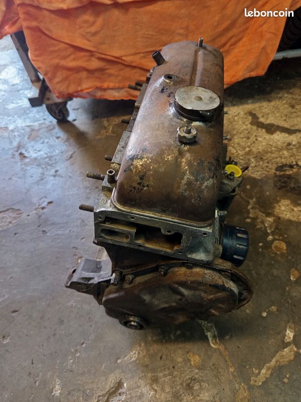 Moteur Renault R8 688-02 (image 3)