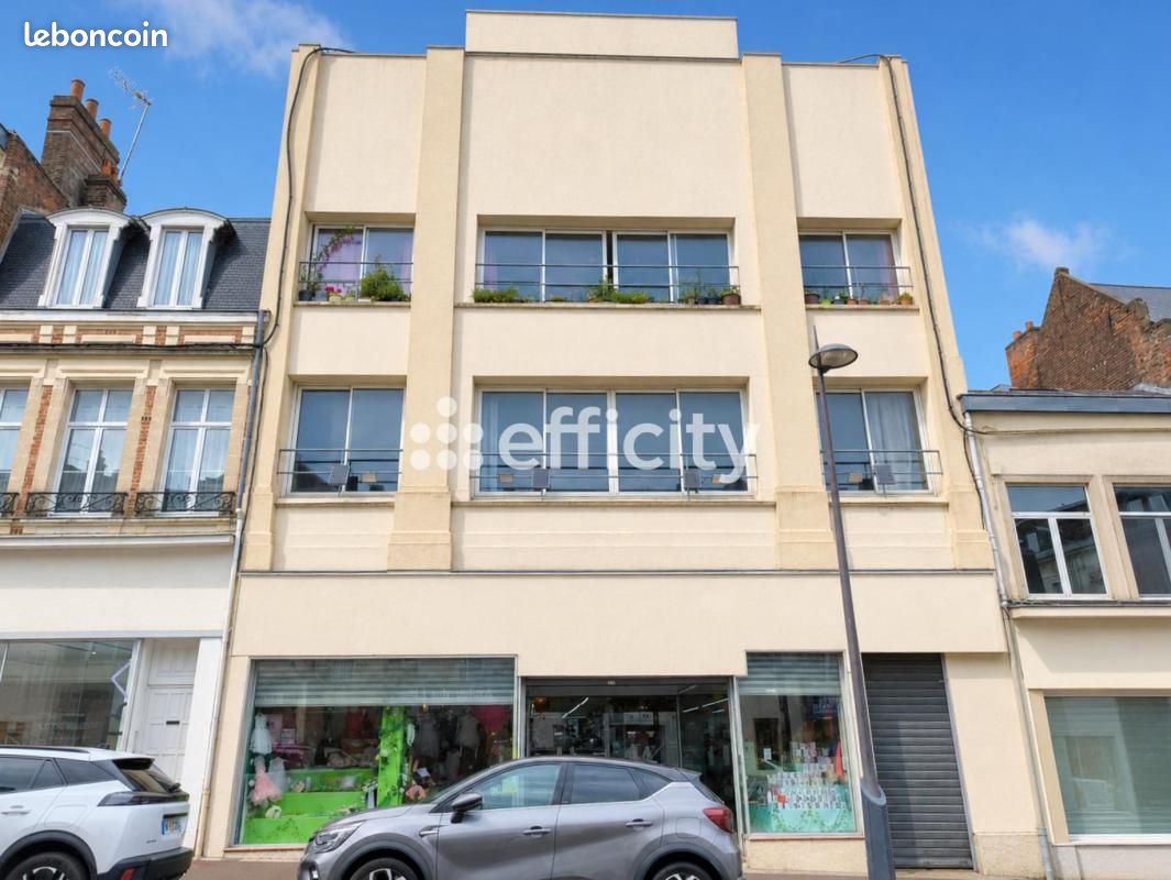 Immeuble 2000 m² · à Saint-Quentin · 2 000 m² · 775 000 €