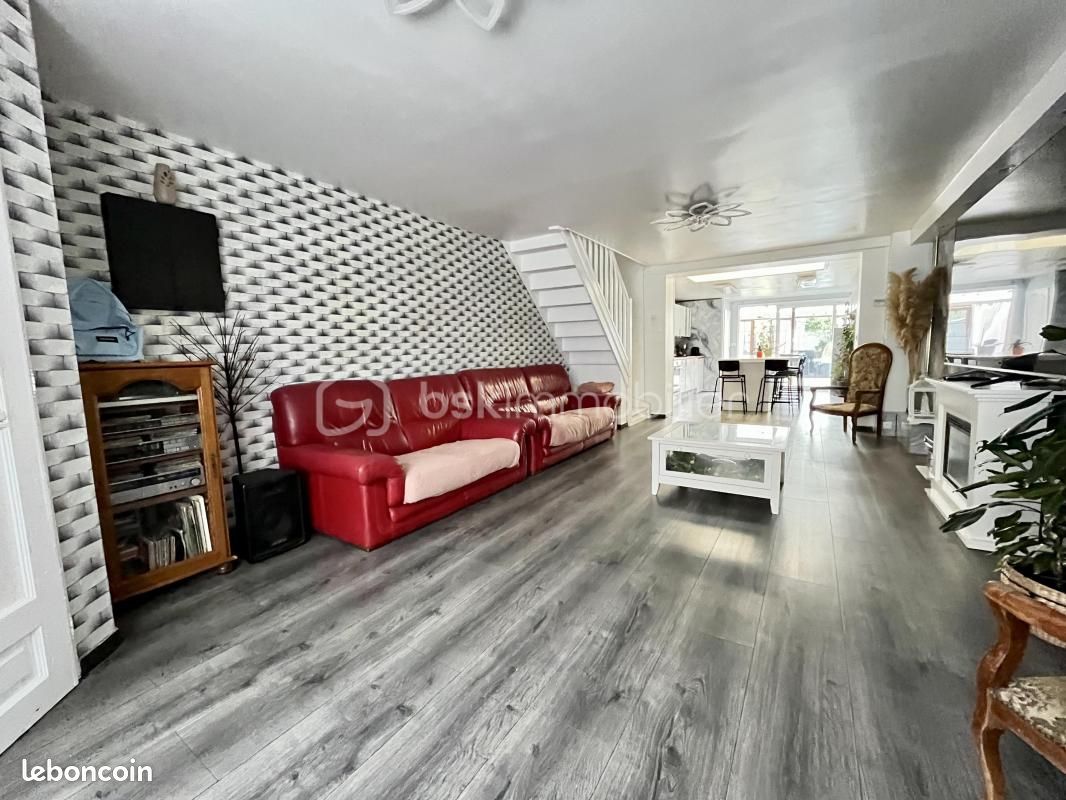 Maison 4 pièces 101 m² · à Lille · 101 m² · 278 000 €