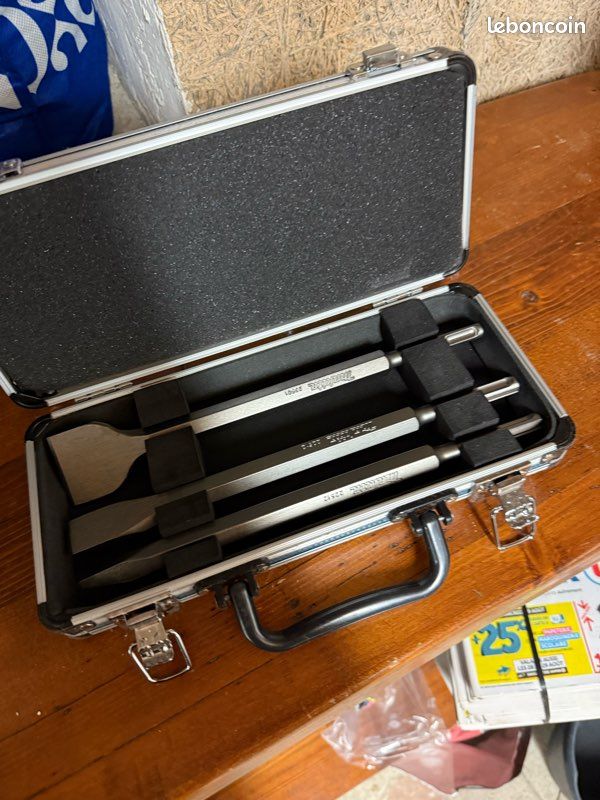 Coffret de 3 burins MAKITA – Burineur / Marteau-piqueur – Avec mallette / Neuf (image 1)
