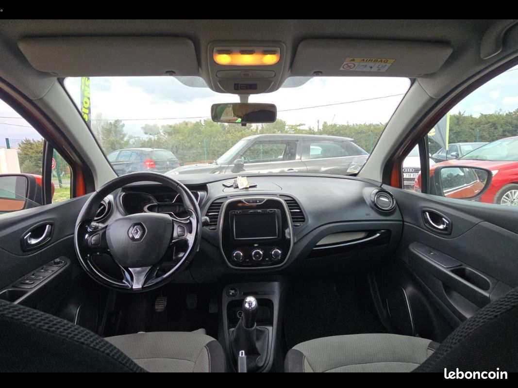RENAULT CAPTUR dCi 90 Energy SS eco² Intens (image 9)