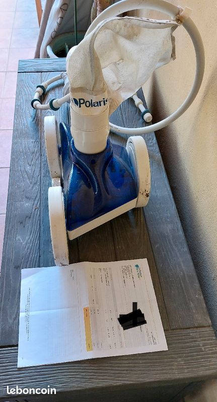 Vente robot aspiration piscine occasion sous garantie (image 2)