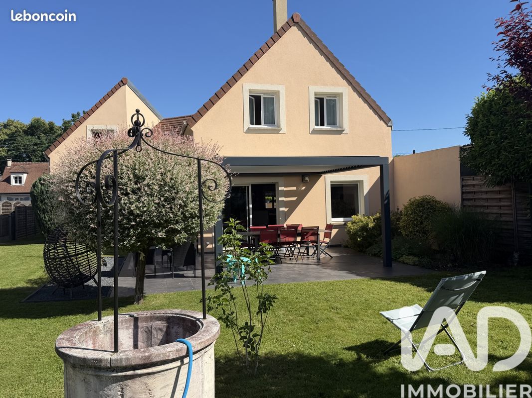 Maison 7 pièces 183 m² · à Villecresnes · 183 m² · 585 000 €