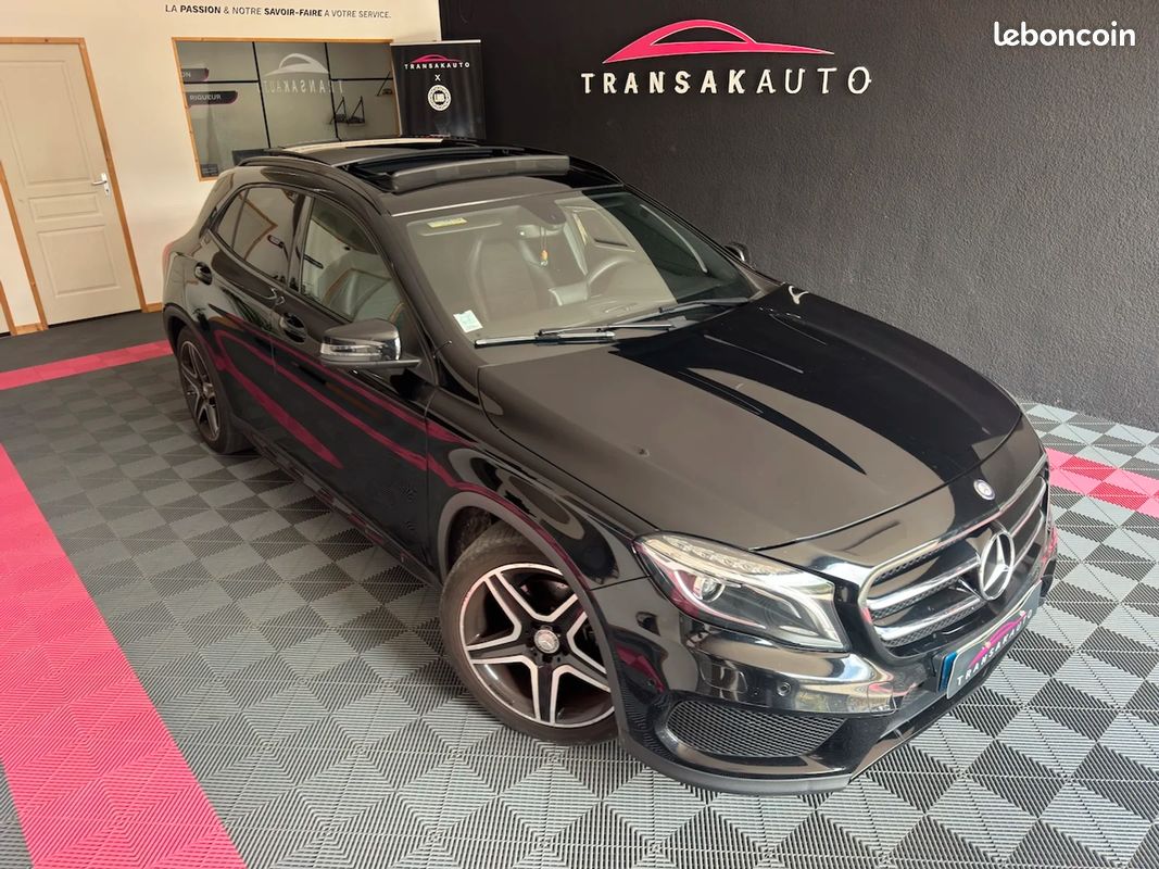 Mercedes GLA 220d 170ch 7G-DCT 4MATIC FASCINATION PACK AMG / Toit ouvrant (image 12)