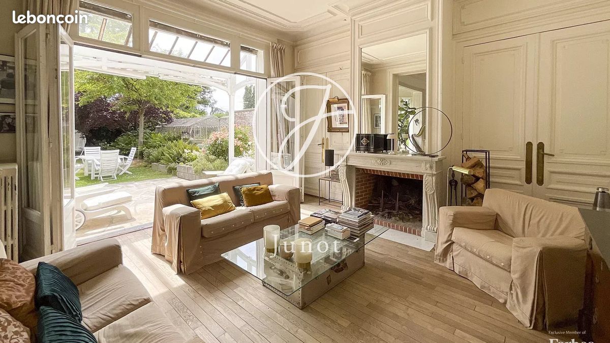 Appartement 6 pièces 212 m² · à Lambersart · 212 m² · 690 000 €