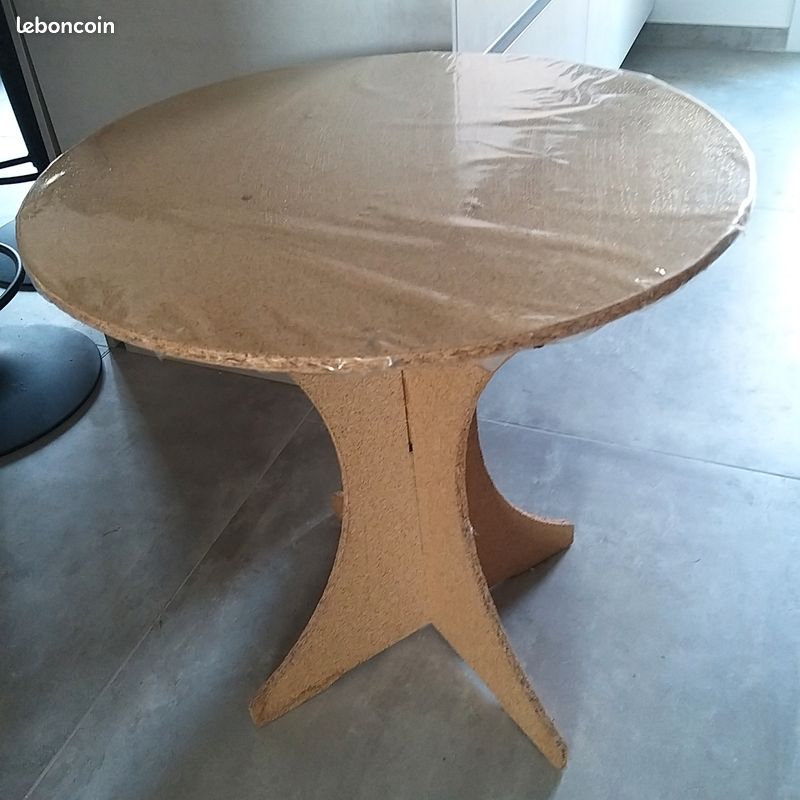 Petite table ronde D60 H90 (image 1)