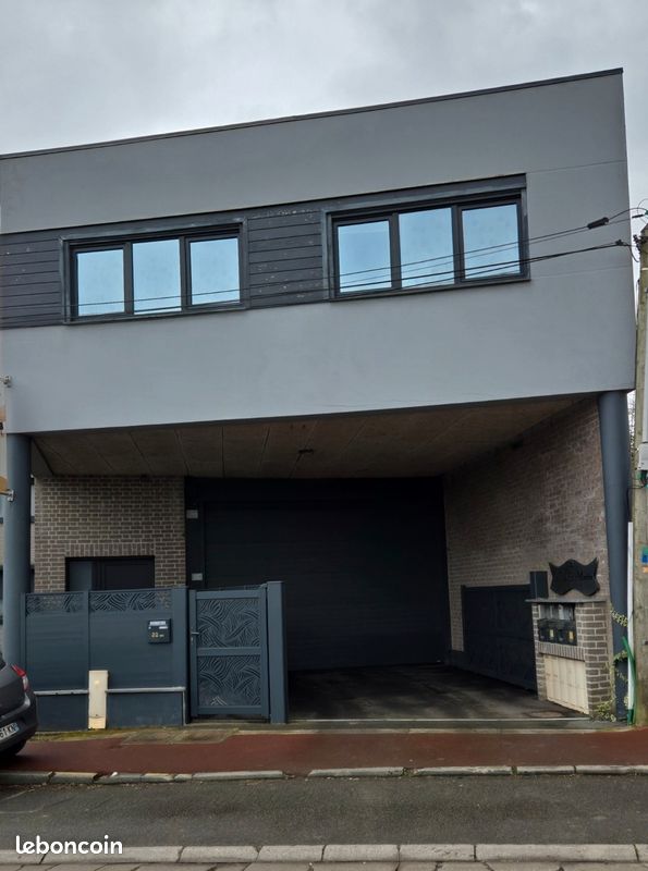 Appartement 3 pièces 127 m² · à Tourcoing · 127 m² · 1 250 €/mois