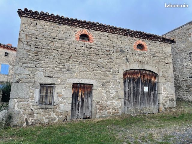 Maison 2 pièces 110 m² · à Saint-Jean-des-Ollières · 110 m² · 29 000 €