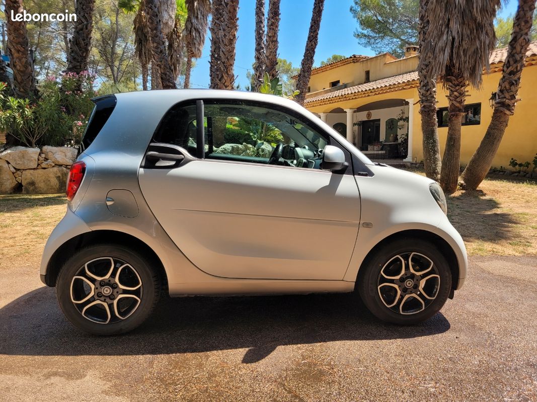 Smart fortwo 1.0 71 cv prme ( casi 1 ere main ) (image 4)