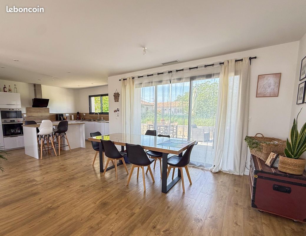 Maison 4 pièces 112 m² · à Cubzac-les-Ponts · 112 m² · 294 000 €