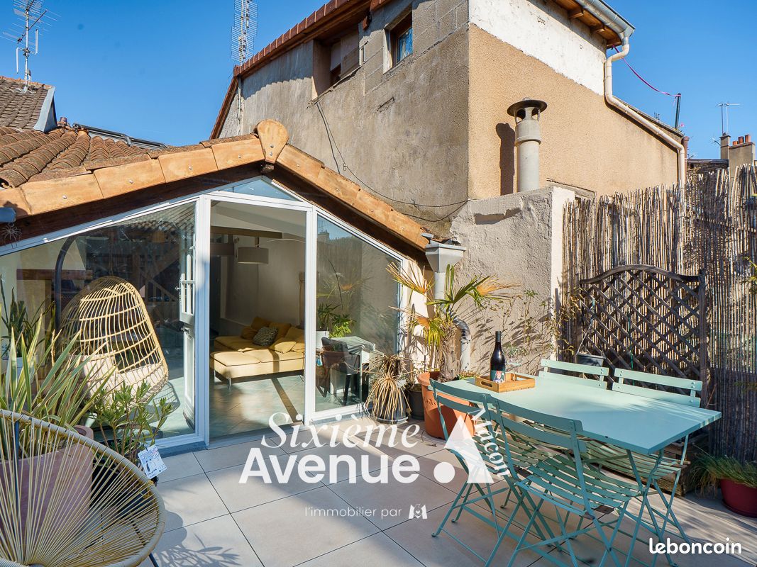 Maison 6 pièces 221 m² · à Mâcon · 221 m² · 295 000 €