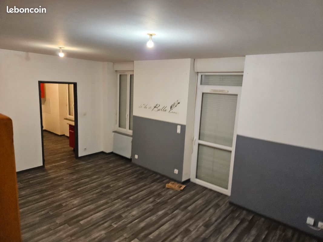 Appartement 5 pièces 90 m² · à Roanne · 90 m² · 650 €/mois