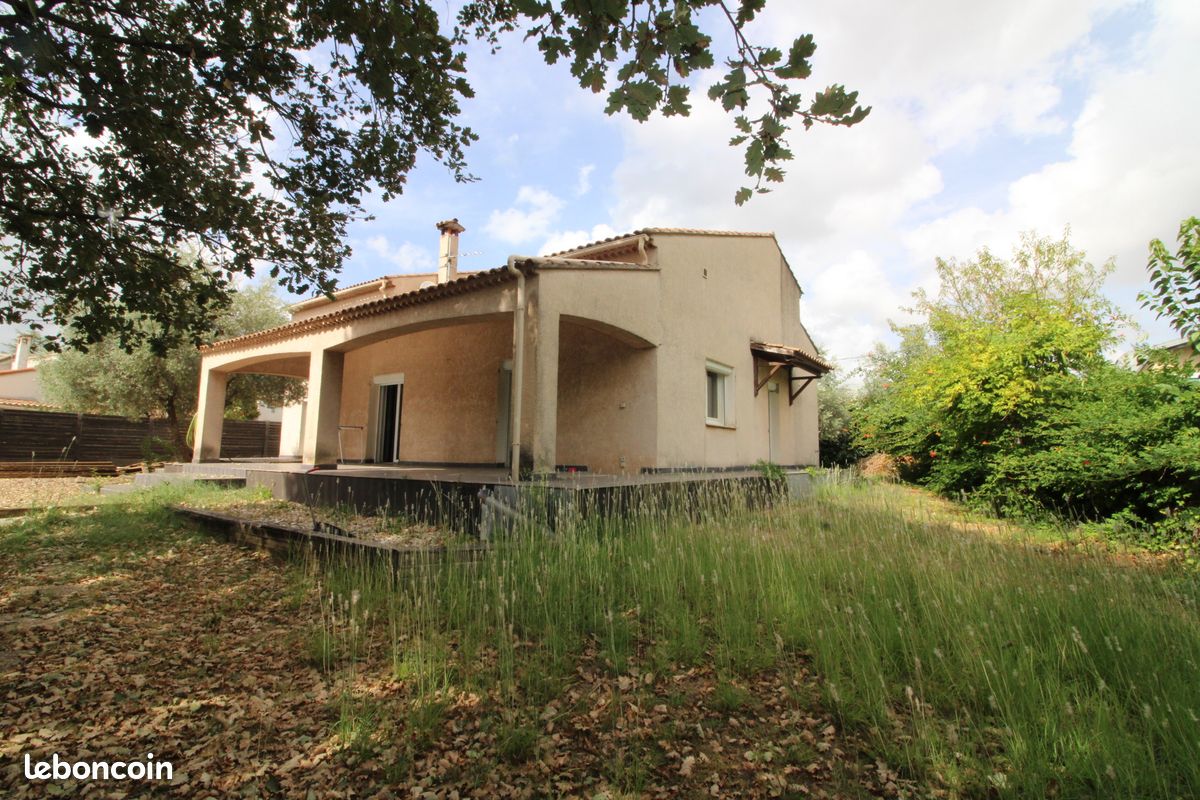 Maison 7 pièces 163 m² · à Saint-Privat-des-Vieux · 163 m² · 270 000 €