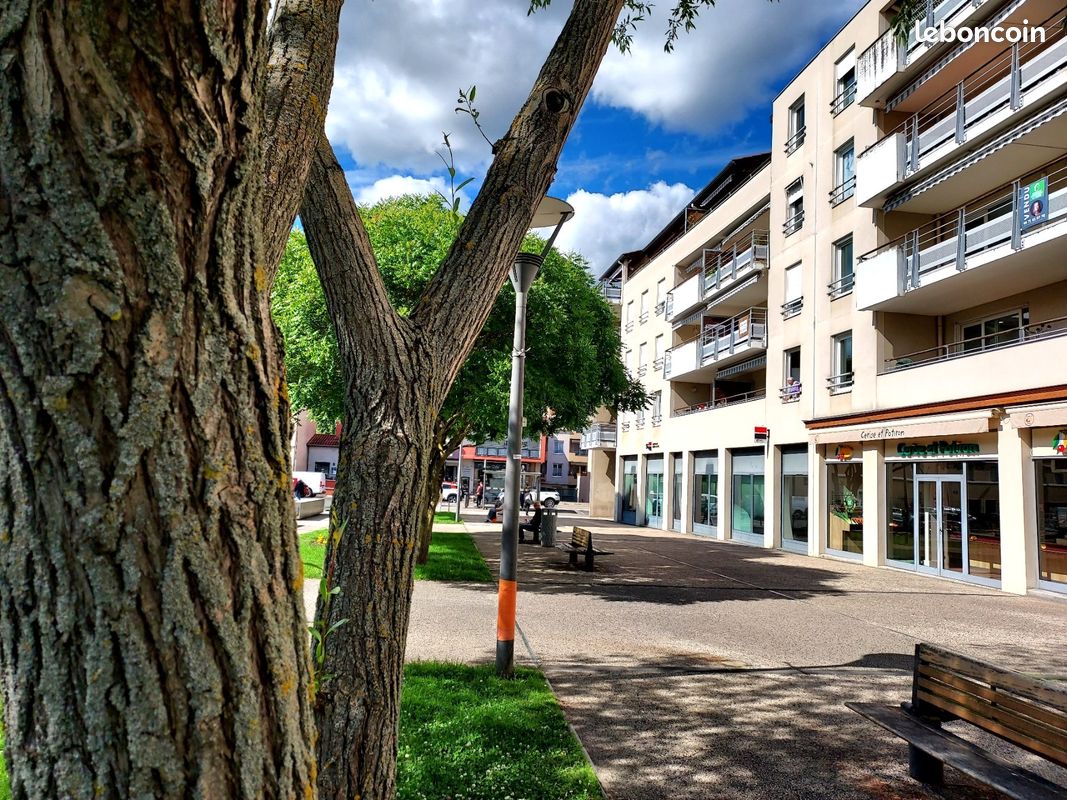 Appartement 4 pièces 90 m² · à Craponne · 89,8 m² · 1 176 €/mois