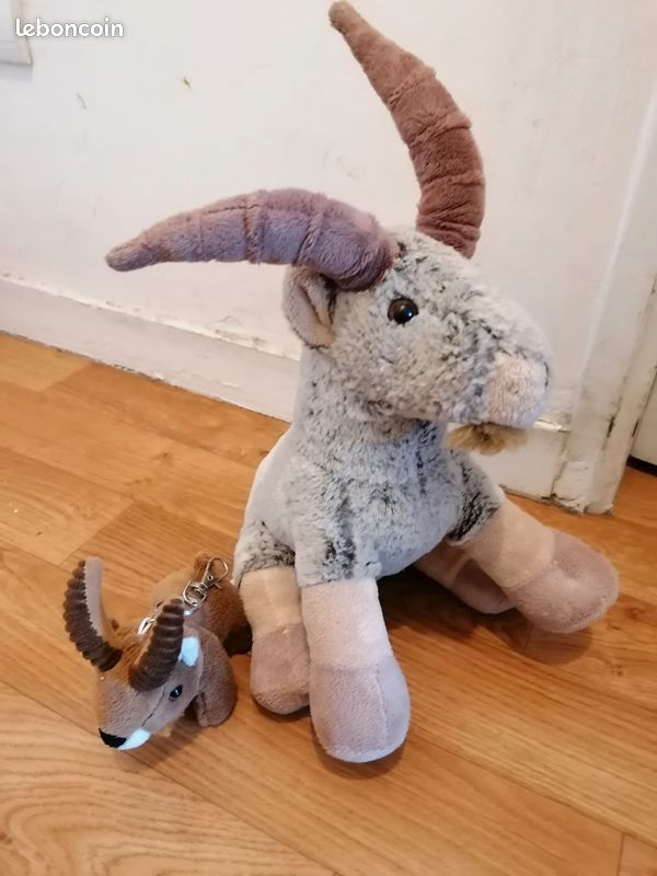 Lot de peluches bouquetin (image 2)