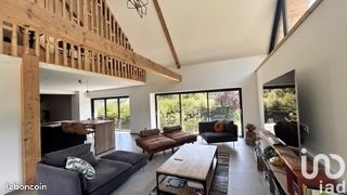 Propriété 7 pièces 235 m²