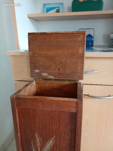Huche à pain en bois (image 2)