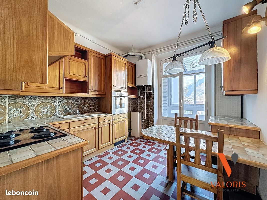 Appartement 3 pièces 89 m² · à Grenoble · 89 m² · 871 €