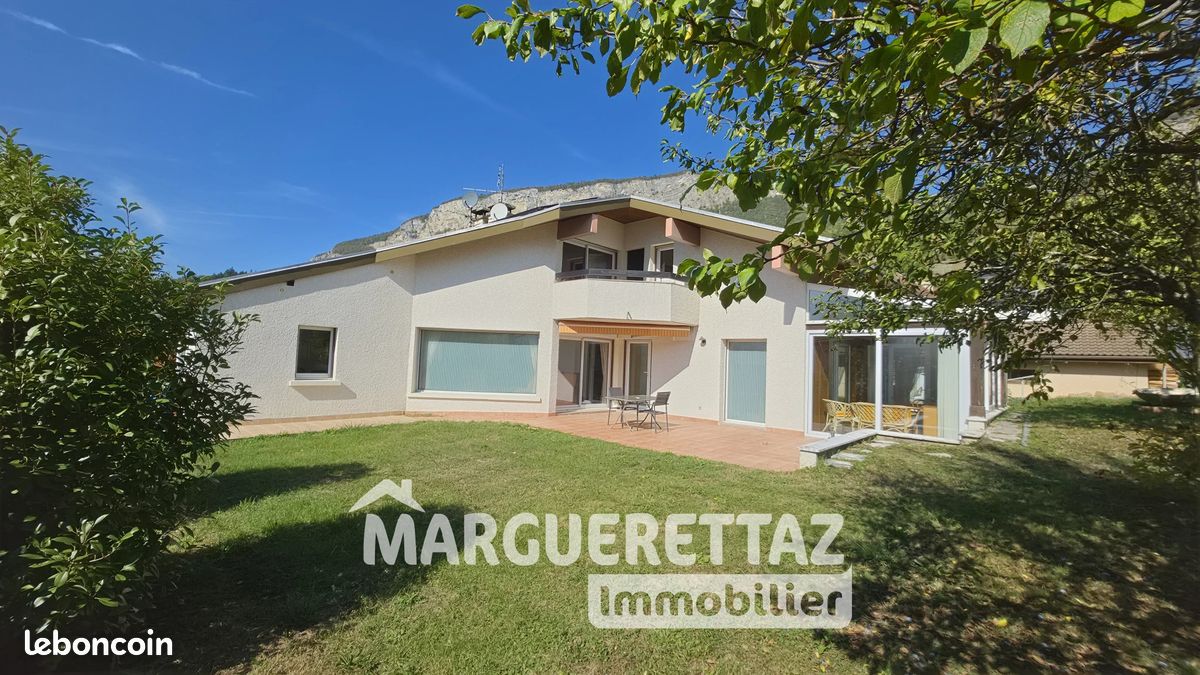Maison 5 pièces 140 m² · à Bonneville · 140 m² · 465 000 €