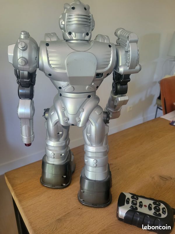 Robot lanceur de missiles (image 3)