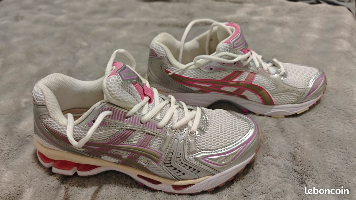 Asics taille 43 (image 1)
